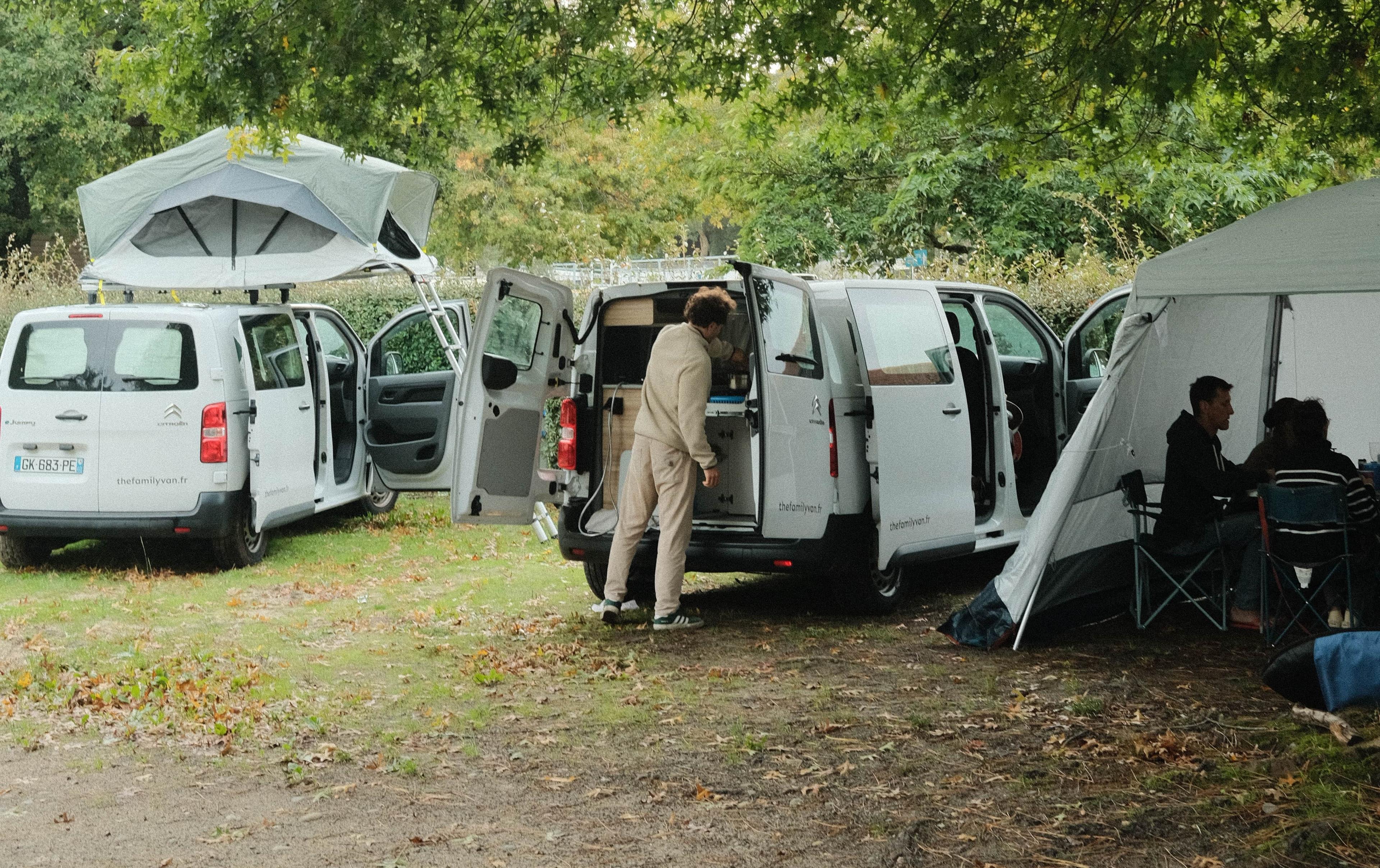 	Surfskate - Photo campement van
