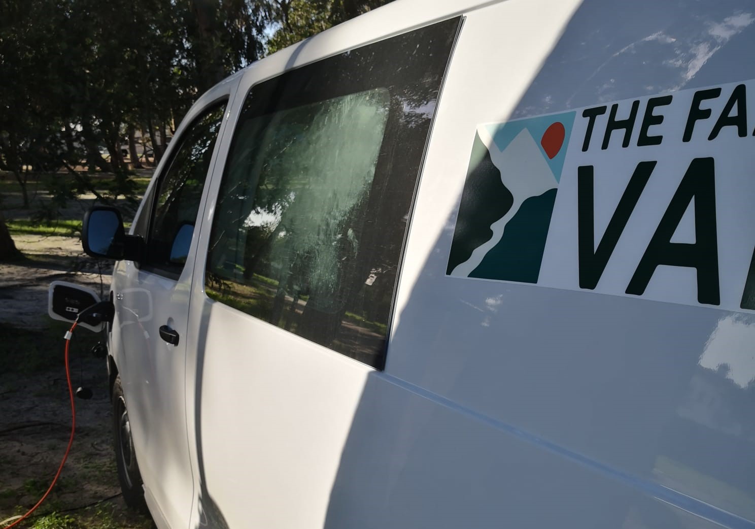 The Family Van borne recharge véhicule électrique